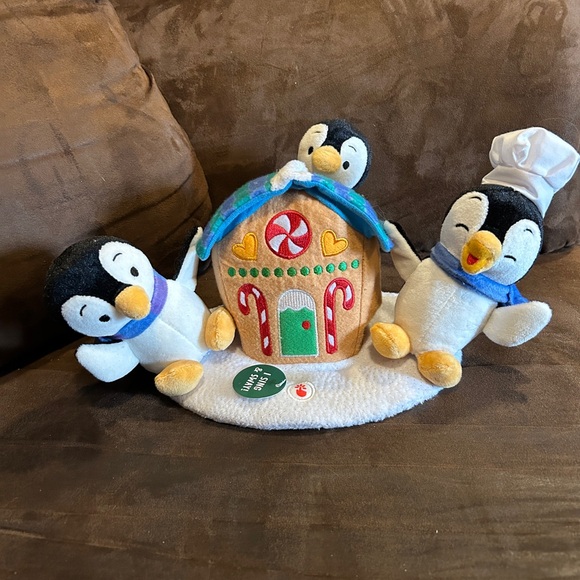 Hallmark Gingerbread Treat Playful Penguins - Picture 1 of 2